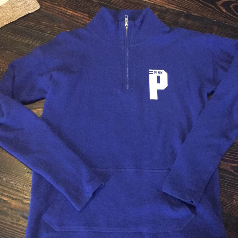 PINK Sweatshirt